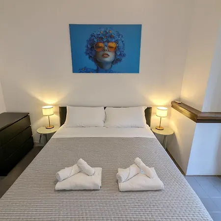 Mati Shelter * Rome